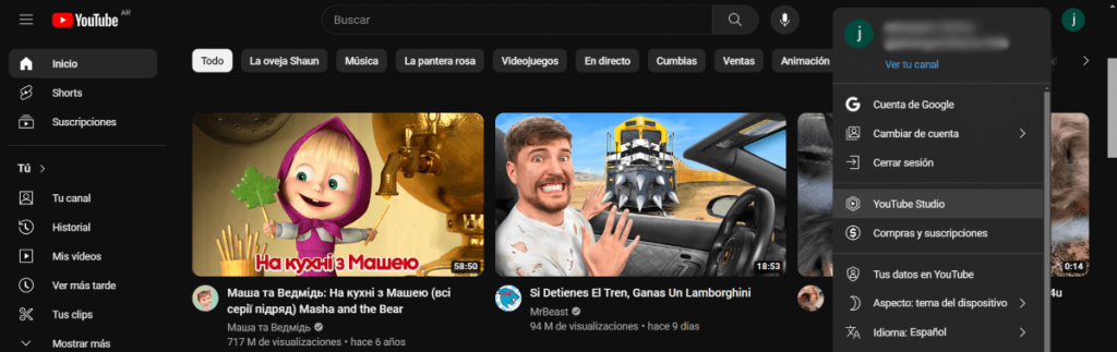 Accede a YouTube Studio